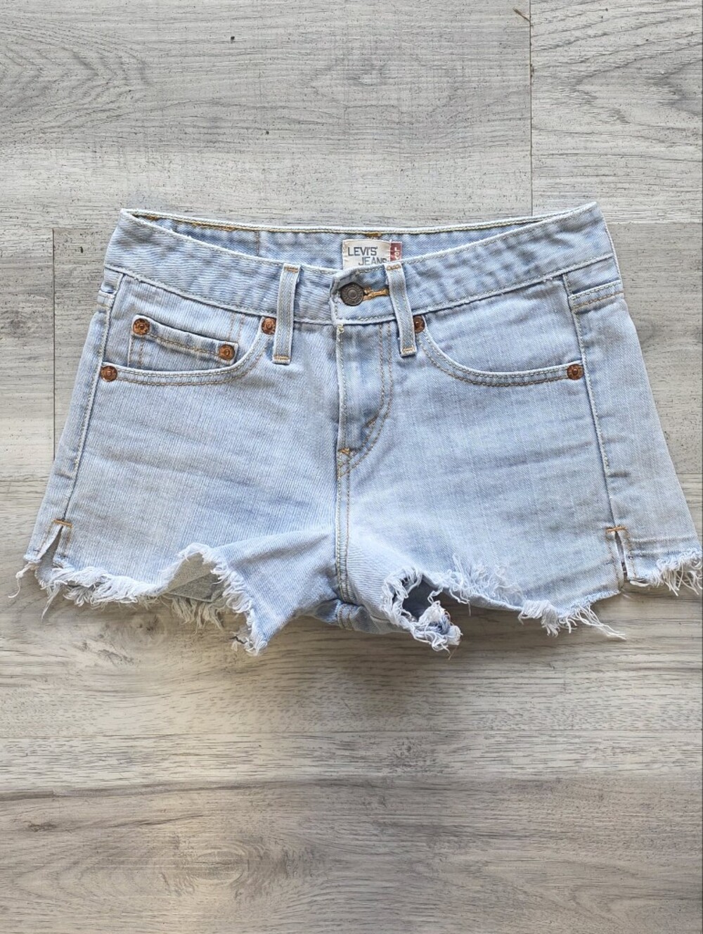 Levi’s Light Wash Cutoff Shorts Size 3